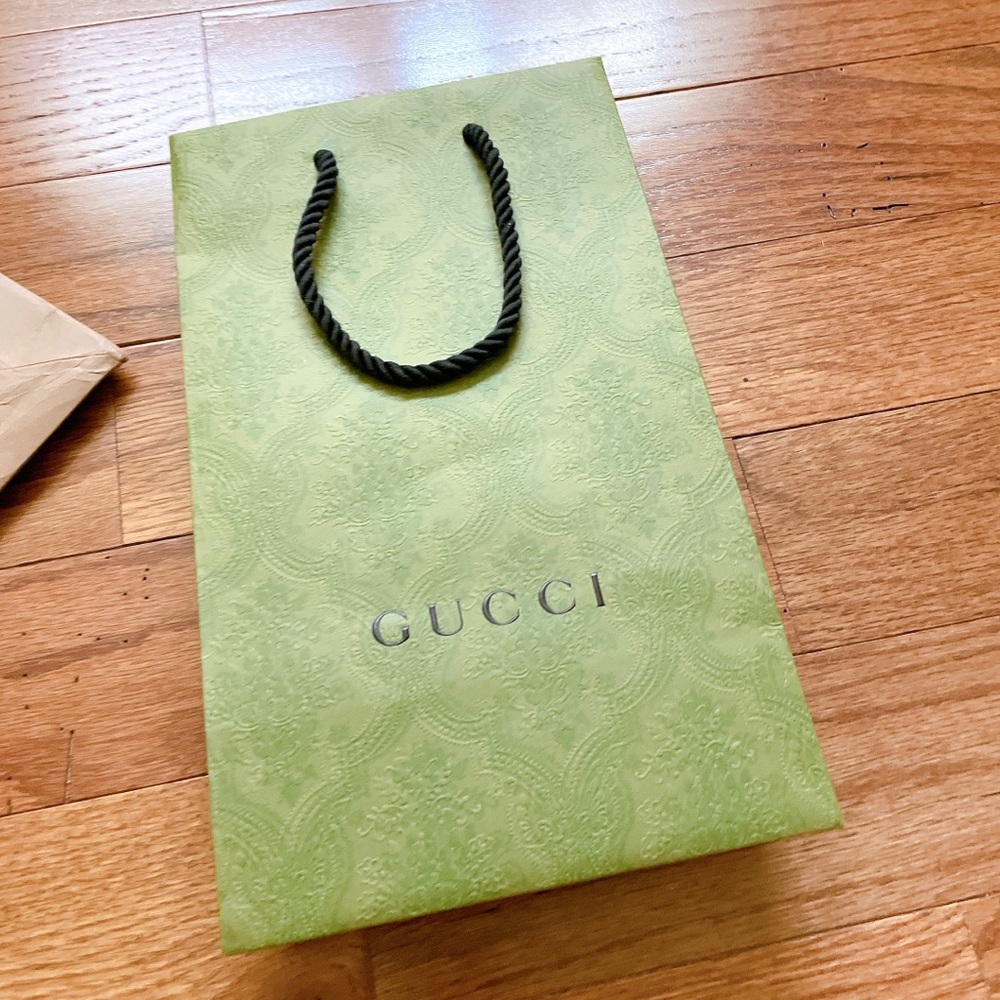 Gucci retail bag